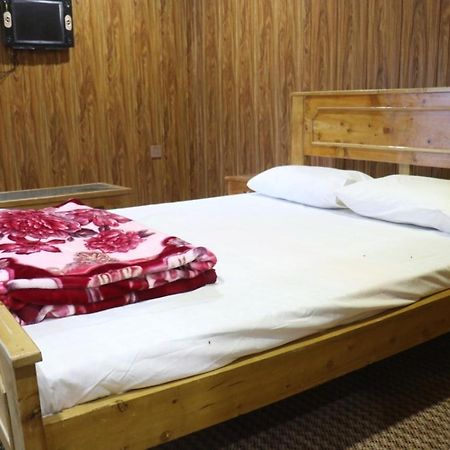 Golden Peak Guest House 길기트 외부 사진