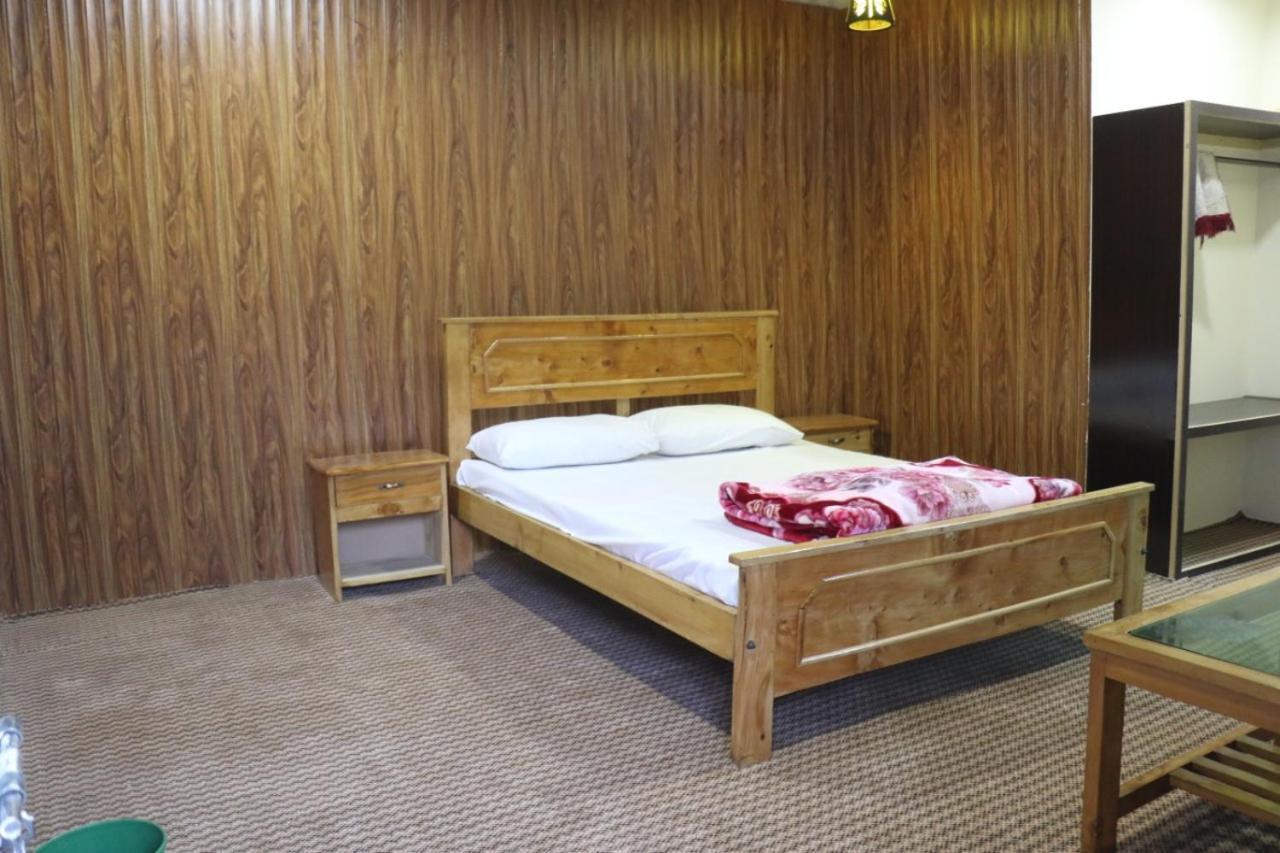 Golden Peak Guest House 길기트 외부 사진