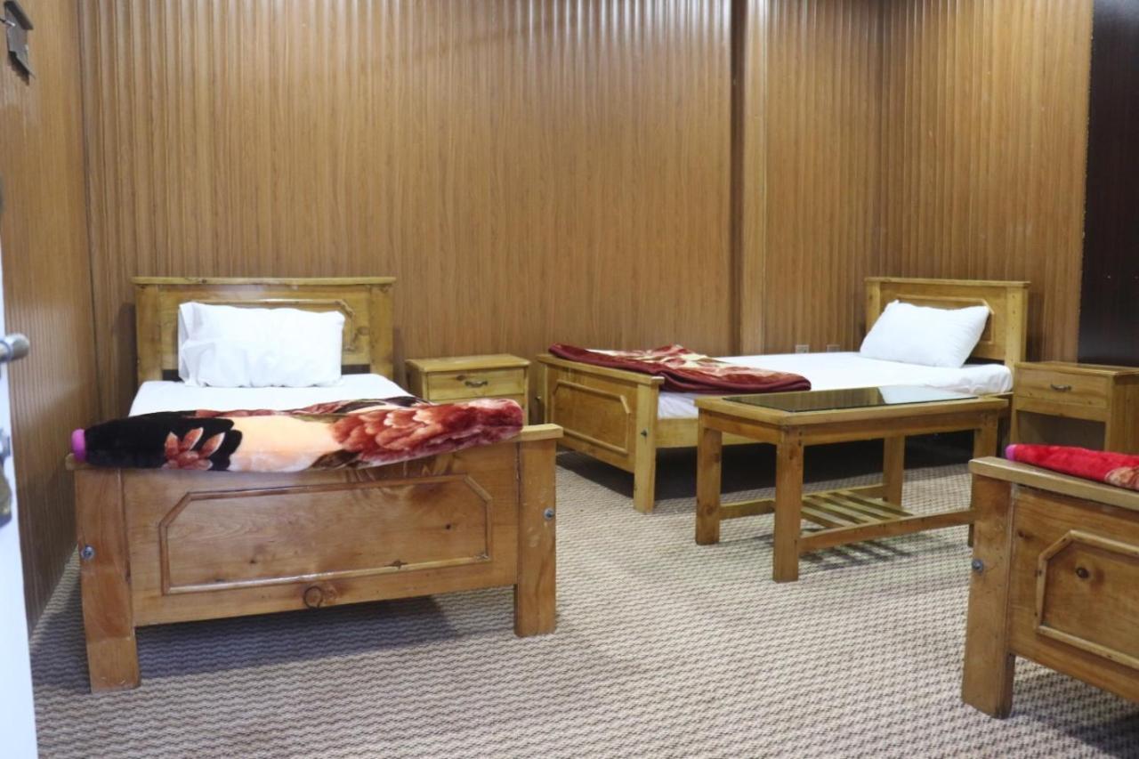Golden Peak Guest House 길기트 외부 사진